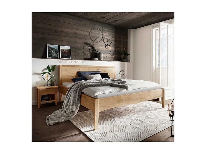 Bett Holzbett in Wildeichefarben aus Wildeiche Massivholz